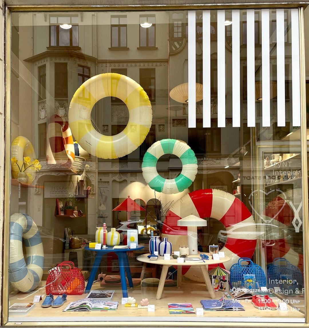 VYNT Interior Schaufenster